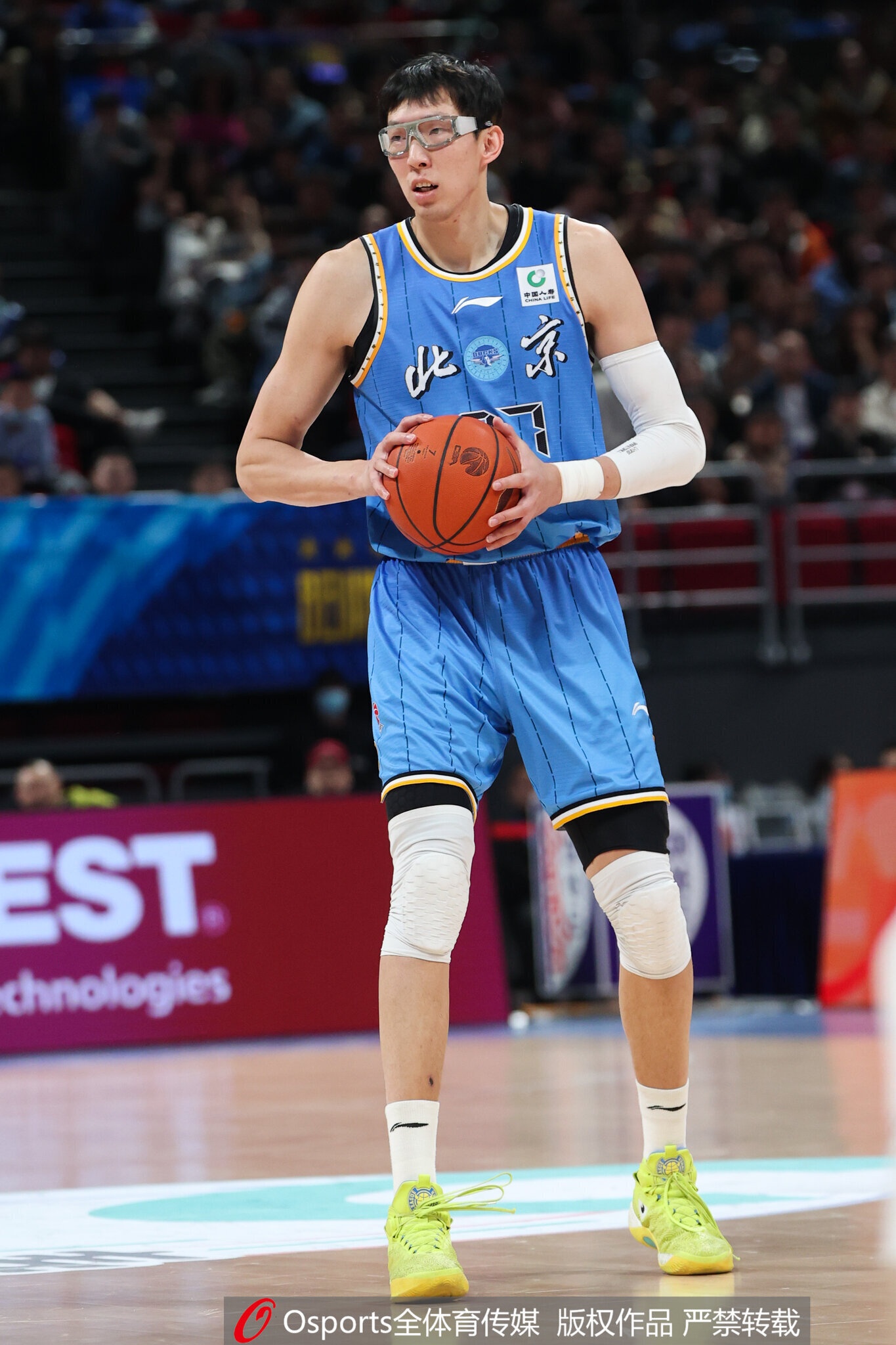 九游官方网站-乏善可陈！周琦被王哲林压制 全场7中5拿12分8板